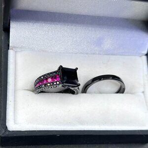 Jeulia Black Sapphire Stone Engagement Ring 925 Sterling Silver Set of 2